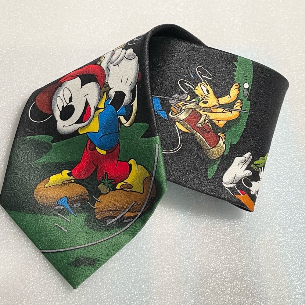 Mickey Unlimited Mickey golfing with Goofy and Pluto neck tie